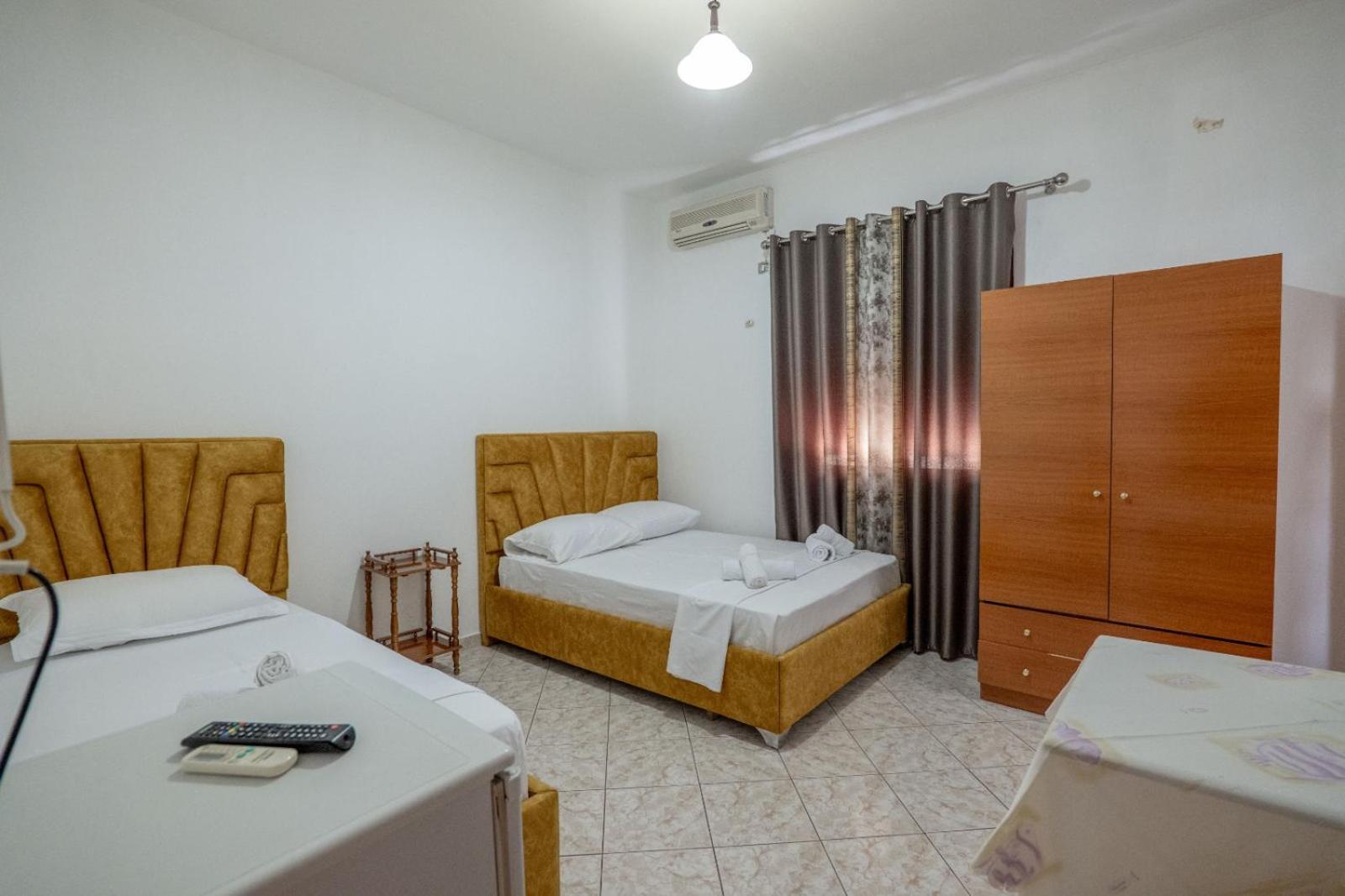 Hotel Vila Vilson Саранда Экстерьер фото